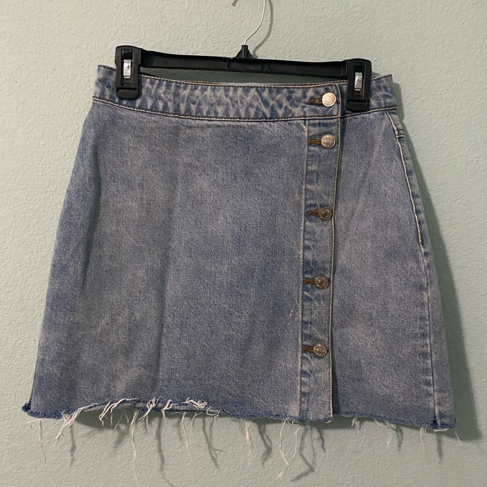 Forever 21 Mini button skirt